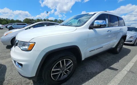More photos of 2020 Jeep Grand Cherokee Limited at Sullivan Auto Trading Fredericksburg, VA