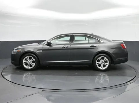 More photos of 2017 Ford Taurus SE at Sullivan Auto Trading Fredericksburg, VA
