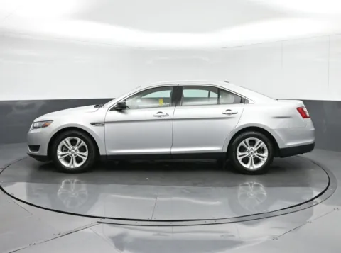 More photos of 2017 Ford Taurus SE at Sullivan Auto Trading Fredericksburg, VA