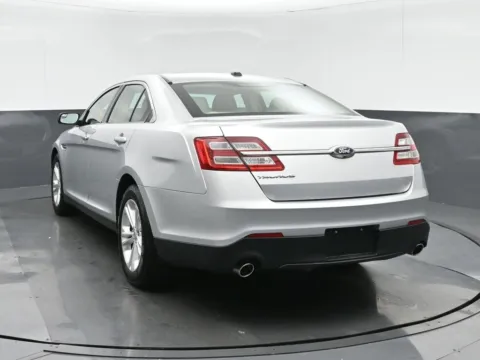 More photos of 2017 Ford Taurus SE at Sullivan Auto Trading Fredericksburg, VA