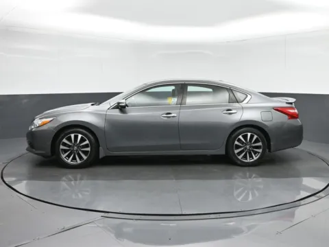 More photos of 2017 Nissan Altima 2.5 SL at Sullivan Auto Trading Fredericksburg, VA