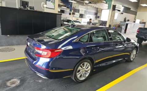 More photos of 2018 Honda Accord LX at Sullivan Auto Trading Fredericksburg, VA