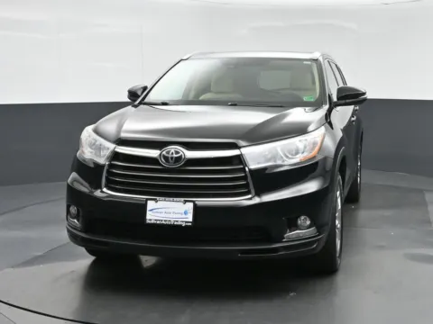 Photos of 2016 Toyota Highlander Limited for sale in Fredericksburg, VA at Sullivan Auto Trading Fredericksburg