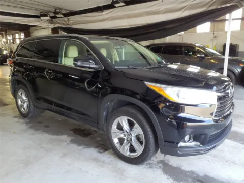 Another view of 2016 Toyota Highlander Limited for sale in Fredericksburg, VA at Sullivan Auto Trading Fredericksburg