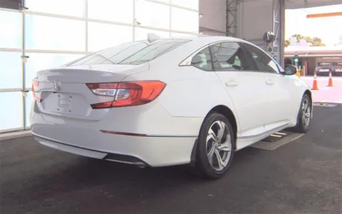 More photos of 2018 Honda Accord EX at Sullivan Auto Trading Fredericksburg, VA