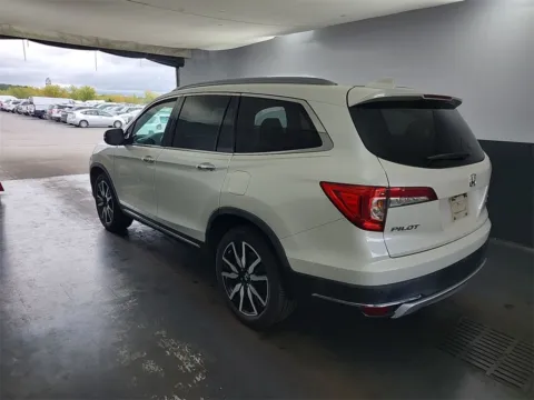 More photos of 2019 Honda Pilot Touring at Sullivan Auto Trading Fredericksburg, VA