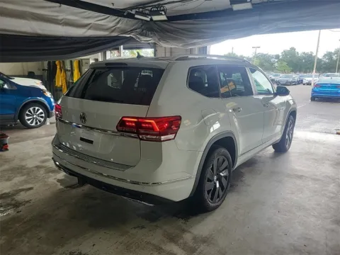 More photos of 2019 Volkswagen Atlas 3.6L V6 SEL R-Line at Sullivan Auto Trading Fredericksburg, VA