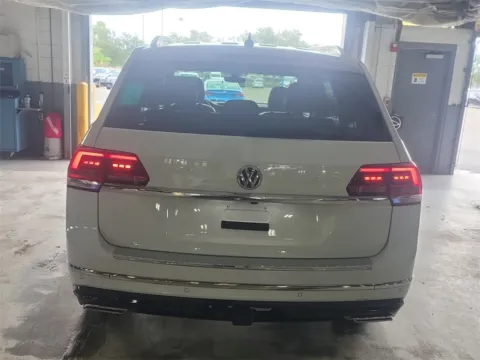 More photos of 2019 Volkswagen Atlas 3.6L V6 SEL R-Line at Sullivan Auto Trading Fredericksburg, VA