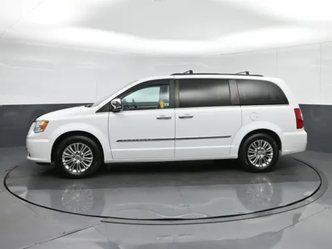 More photos of 2015 Chrysler Town & Country Touring-L at Sullivan Auto Trading Fredericksburg, VA