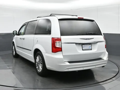 More photos of 2015 Chrysler Town & Country Touring-L at Sullivan Auto Trading Fredericksburg, VA