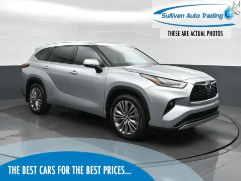 Silver 2021 Toyota Highlander Platinum for sale in Fredericksburg, VA