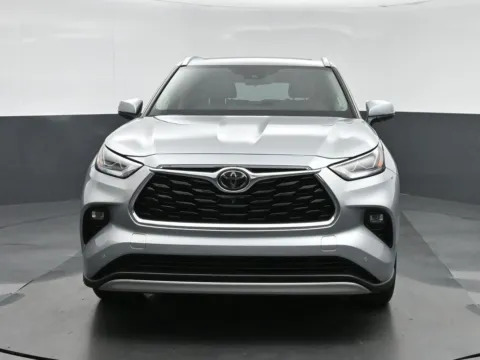 Photos of 2021 Toyota Highlander Platinum for sale in Fredericksburg, VA at Sullivan Auto Trading Fredericksburg