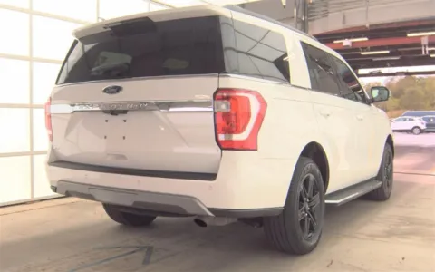 More photos of 2021 Ford Expedition XLT at Sullivan Auto Trading Fredericksburg, VA