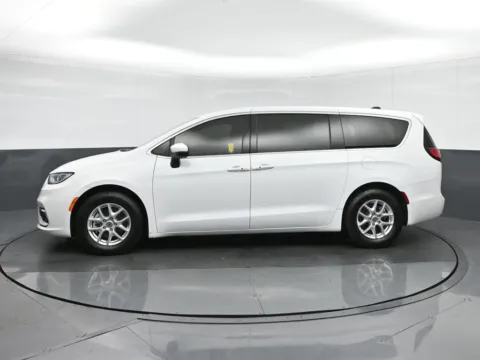 More photos of 2023 Chrysler Pacifica Touring L at Sullivan Auto Trading Fredericksburg, VA