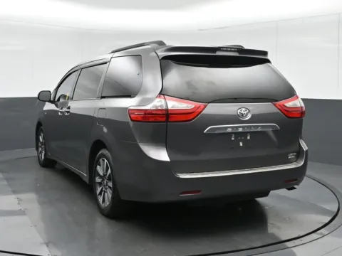More photos of 2018 Toyota Sienna Limited Premium at Sullivan Auto Trading Fredericksburg, VA