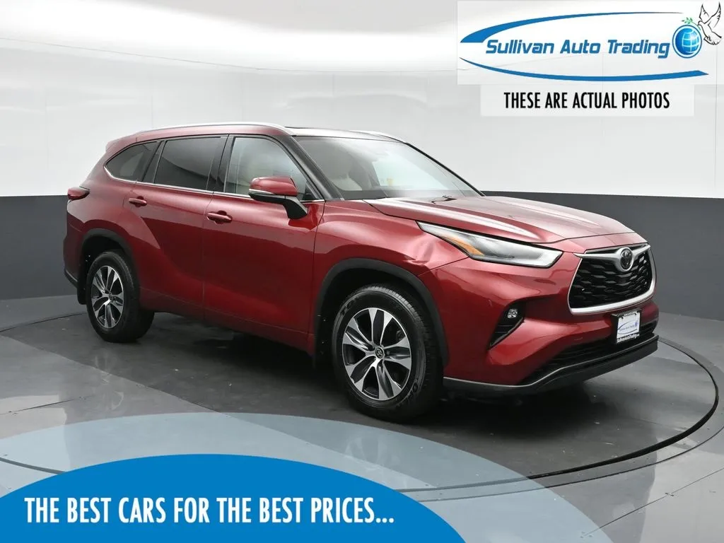 Red 2021 Toyota Highlander XLE for sale in Fredericksburg, VA