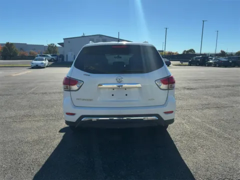 More photos of 2015 Nissan Pathfinder S at Sullivan Auto Trading Fredericksburg, VA