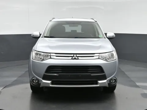 Photos of 2015 Mitsubishi Outlander SE for sale in Fredericksburg, VA at Sullivan Auto Trading Fredericksburg
