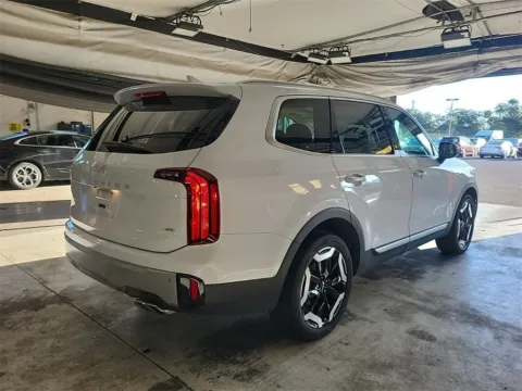 More photos of 2023 Kia Telluride S at Sullivan Auto Trading Fredericksburg, VA