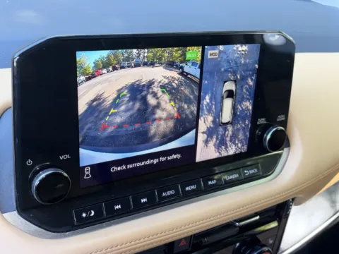 More photos of 2021 Nissan Rogue Platinum at Nissan of Marietta, GA