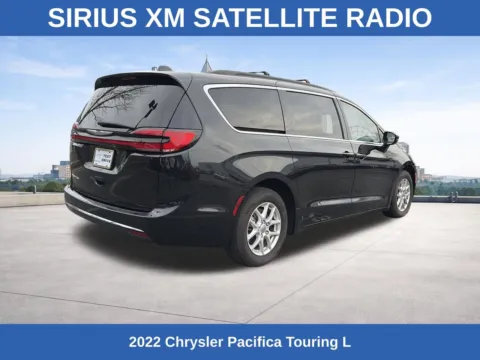More photos of 2022 Chrysler Pacifica Touring L at Nissan of Marietta, GA