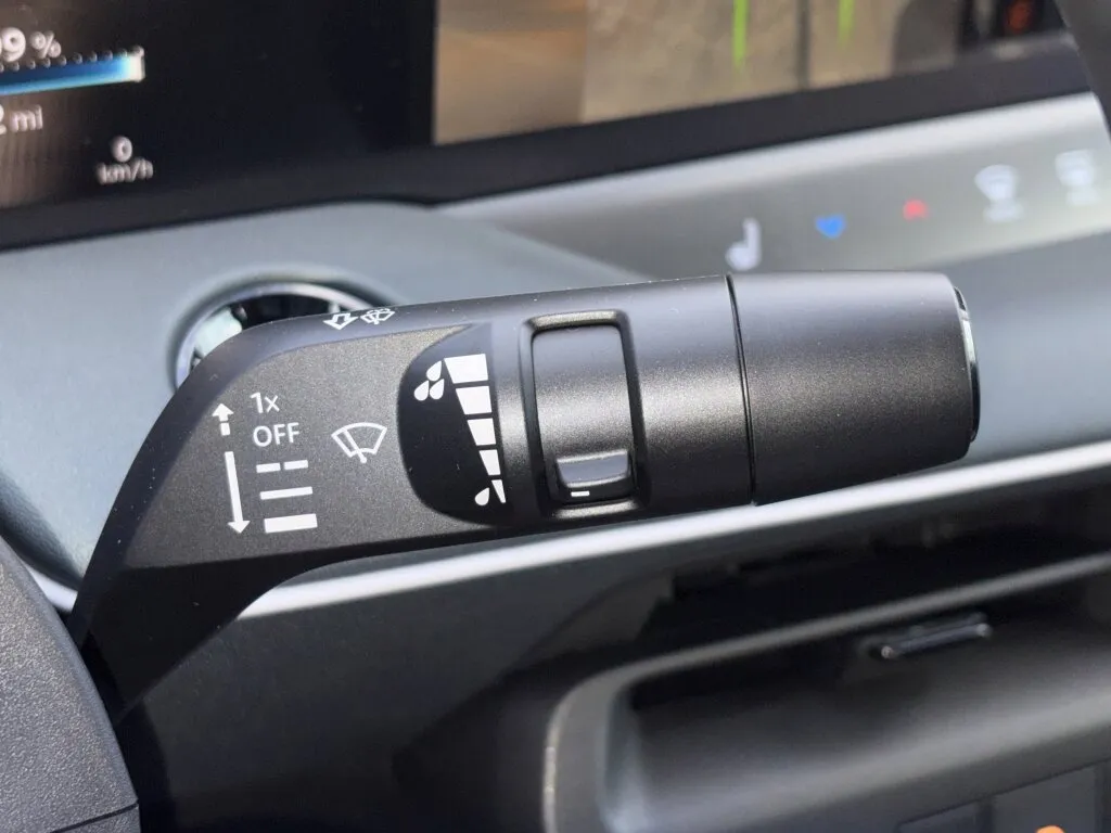 2026 Nissan LEAF SV+ - Photo 12