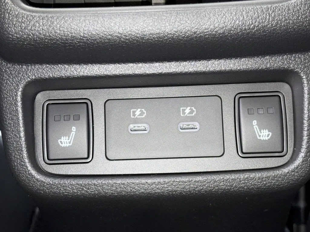 2026 Nissan LEAF Platinum+ - Photo 24