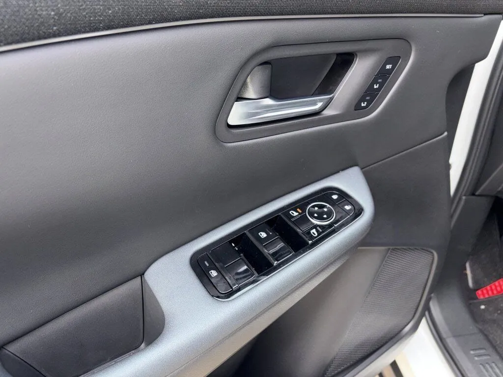 2026 Nissan LEAF Platinum+ - Photo 19