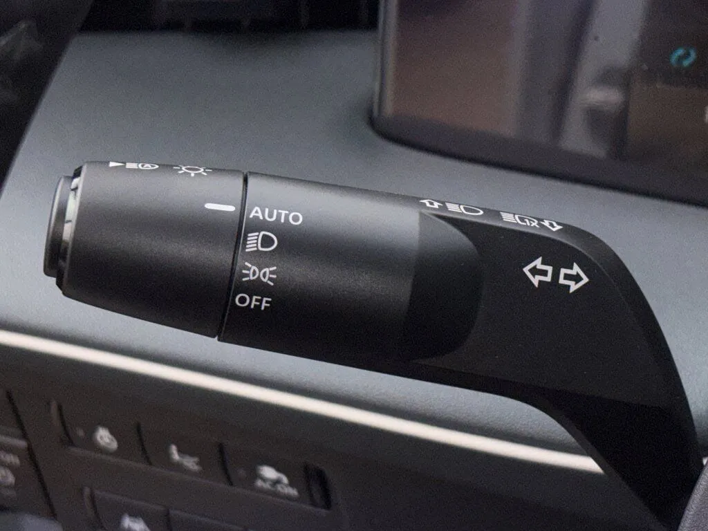 2026 Nissan LEAF Platinum+ - Photo 13