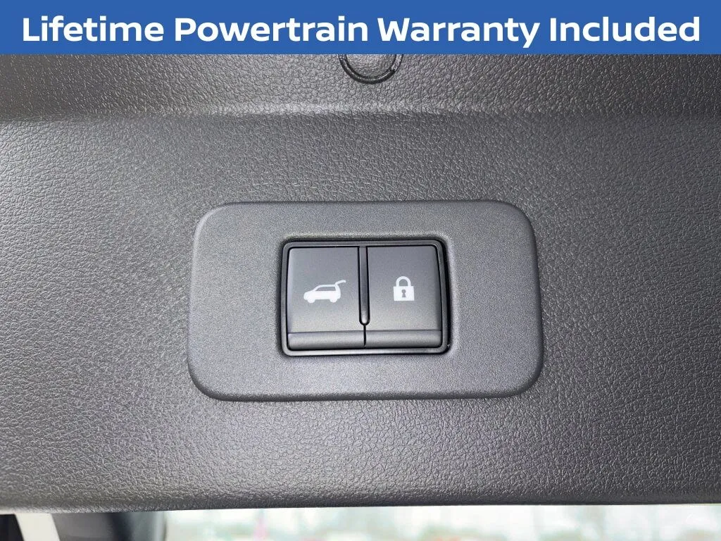 2026 Nissan LEAF Platinum+ - Photo 6