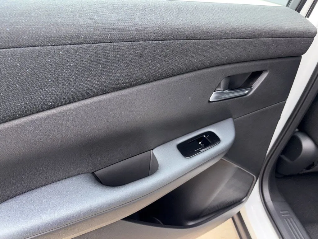 2026 Nissan LEAF Platinum+ - Photo 22