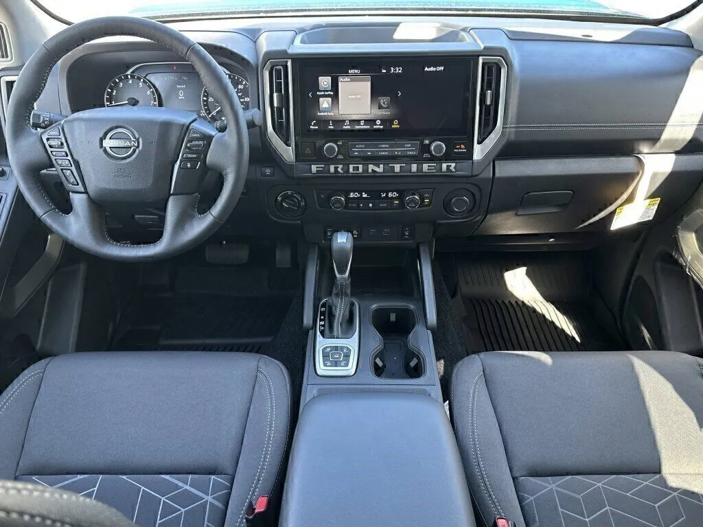 2026 Nissan Frontier SV - Photo 10