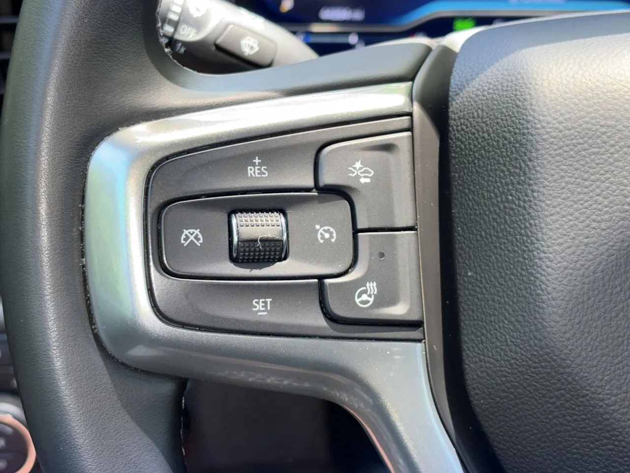 2025 Chevrolet Silverado 1500 LT - Photo 18