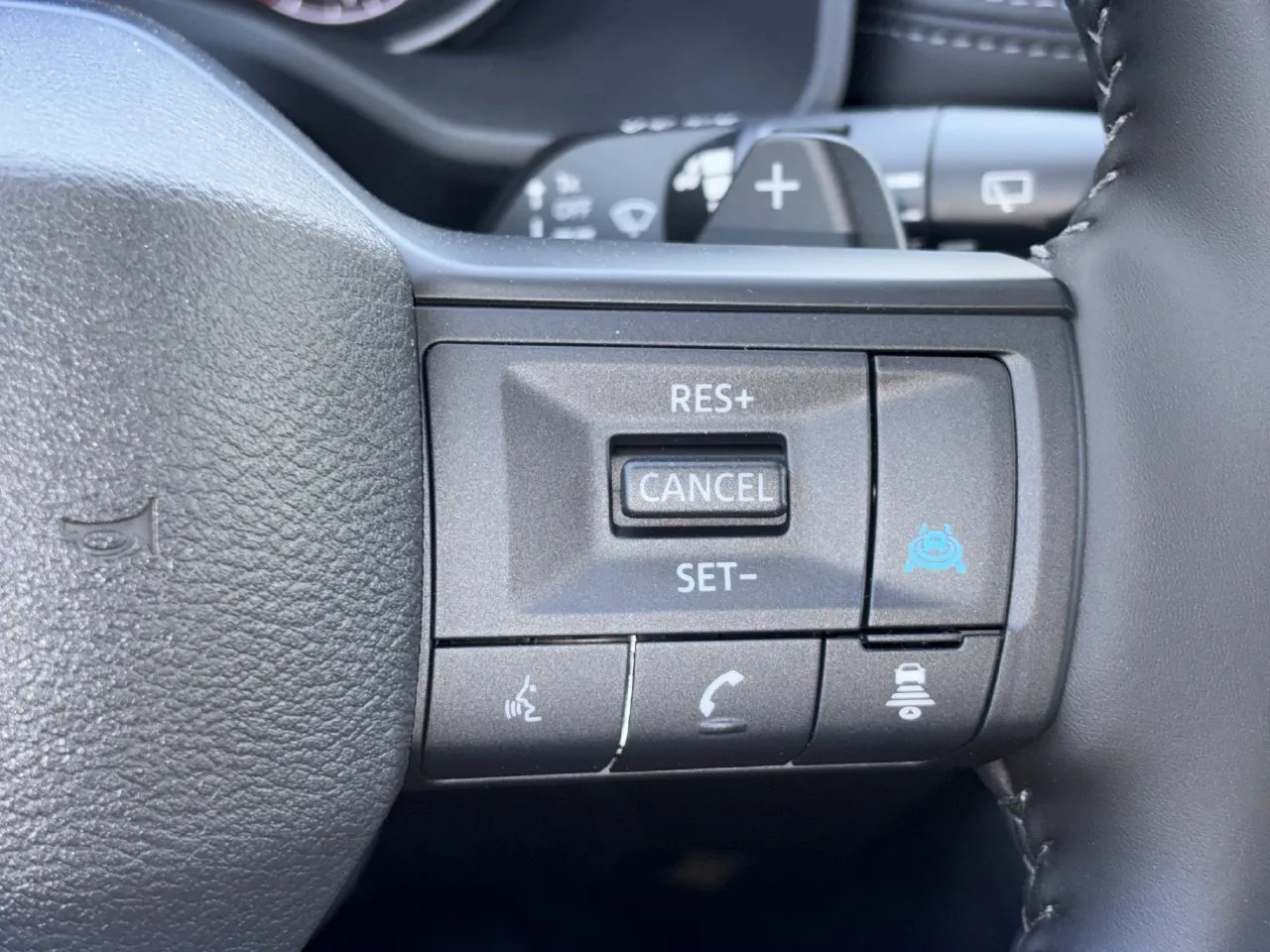 2026 Nissan Rogue SV - Photo 17
