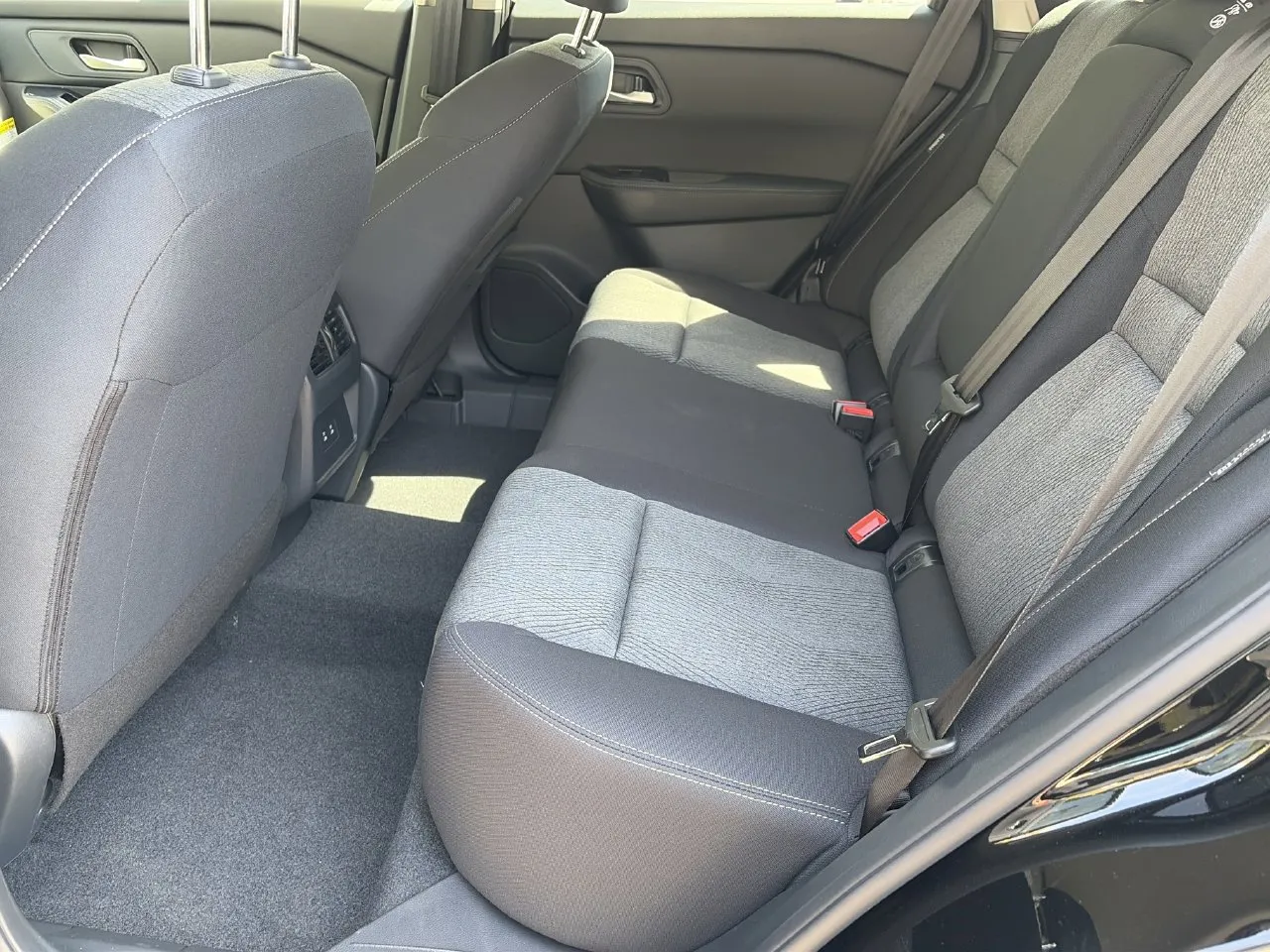 2026 Nissan Rogue SV - Photo 23