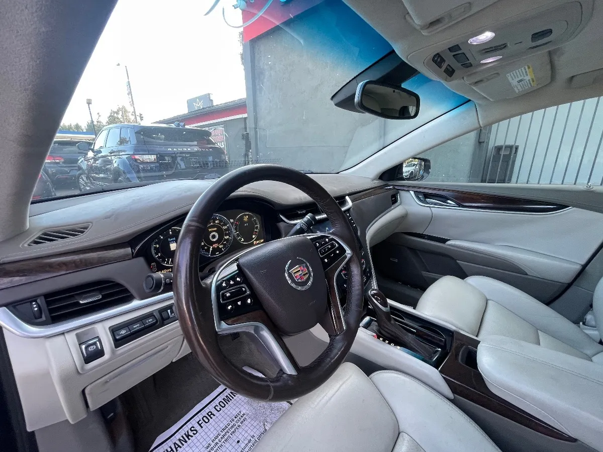 2013 Cadillac XTS Platinum Collection - Photo 10
