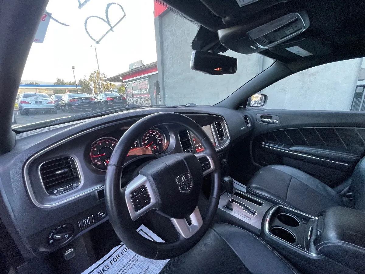 2013 Dodge Charger R/T - Photo 11