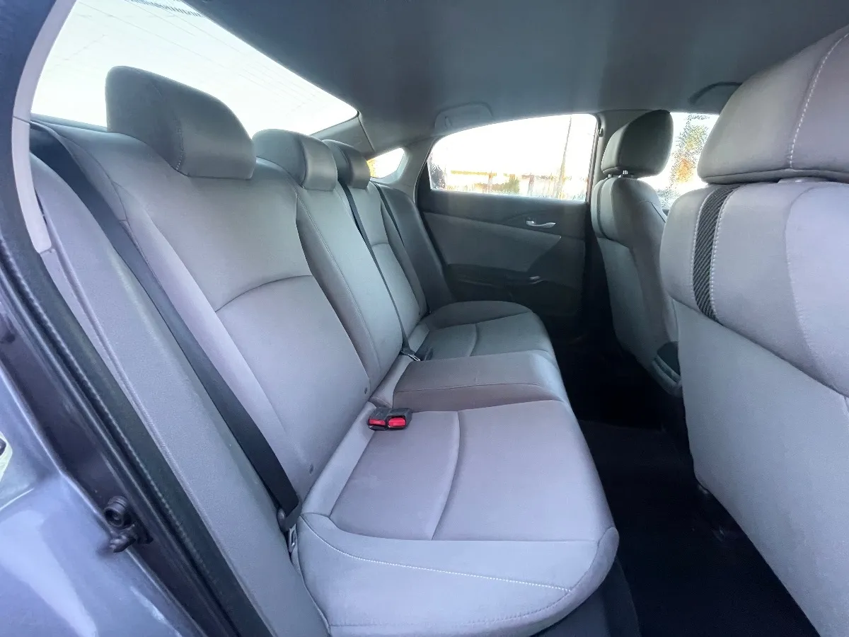 2016 Honda Civic LX - Photo 13