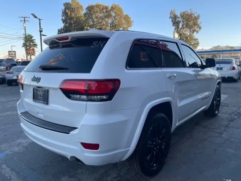More photos of 2018 Jeep Grand Cherokee Altitude at Crown Auto Gallery, CA