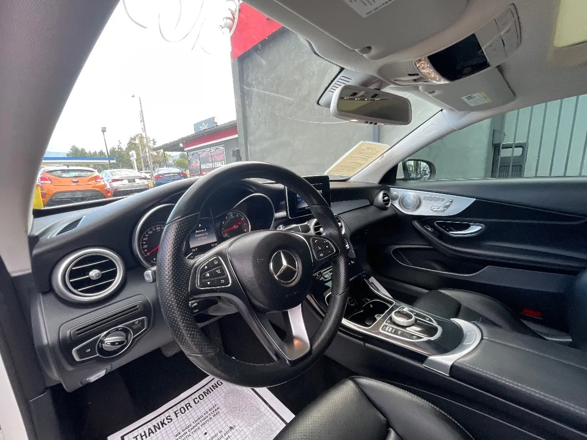 2017 Mercedes-Benz C-Class C300 - Photo 10