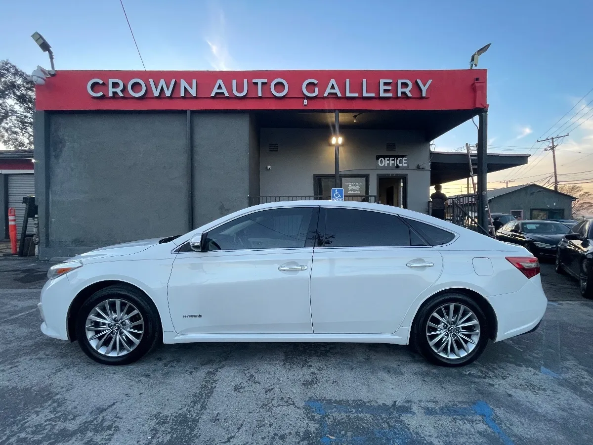 2018 Toyota Avalon Limited - Photo 6