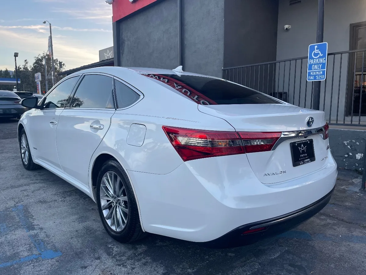 2018 Toyota Avalon Limited - Photo 7