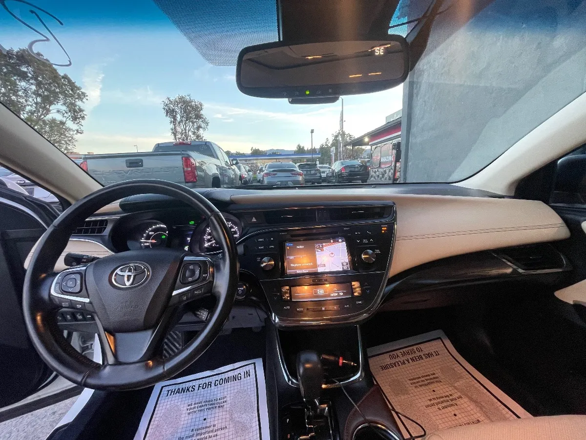 2018 Toyota Avalon Limited - Photo 10