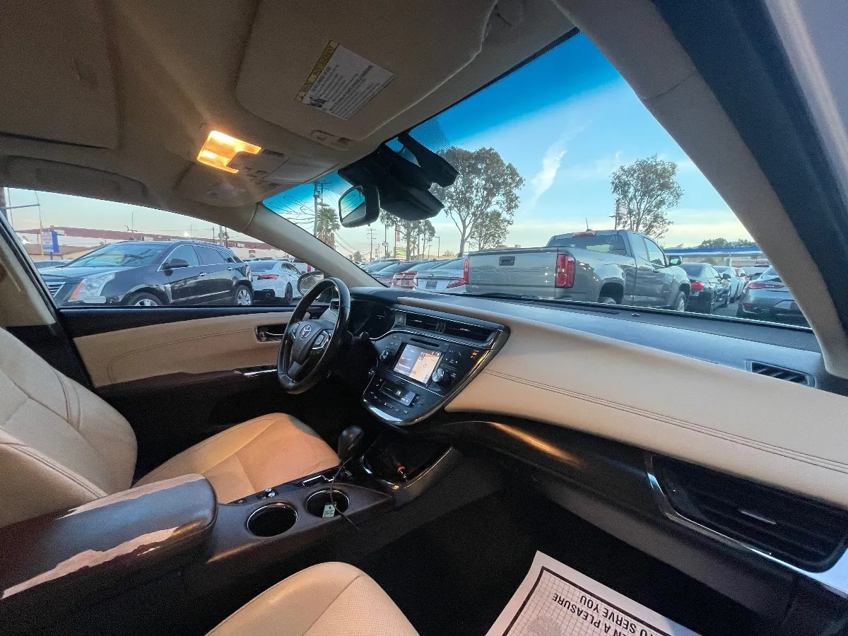 2018 Toyota Avalon Limited - Photo 12