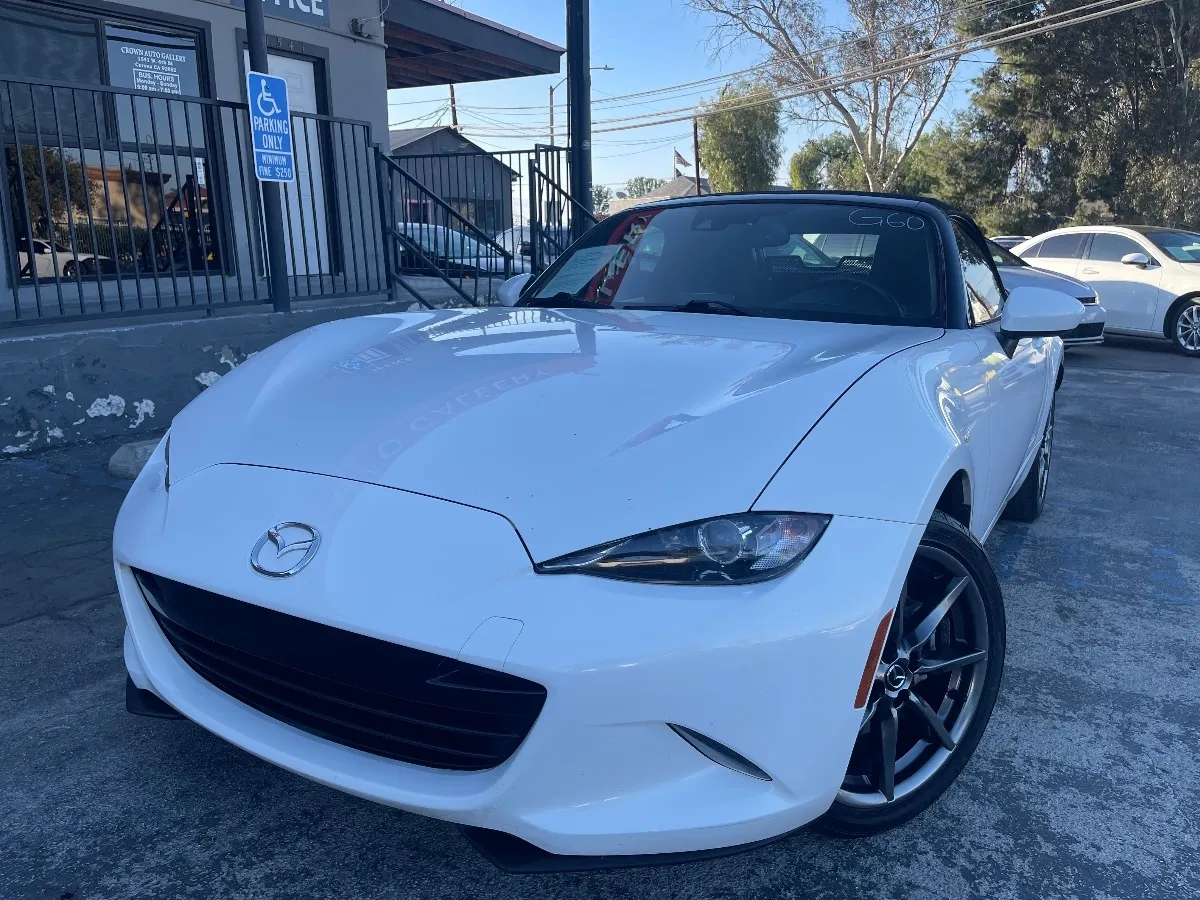 White 2017 Mazda MX-5 Miata Grand Touring for sale in Corona, CA