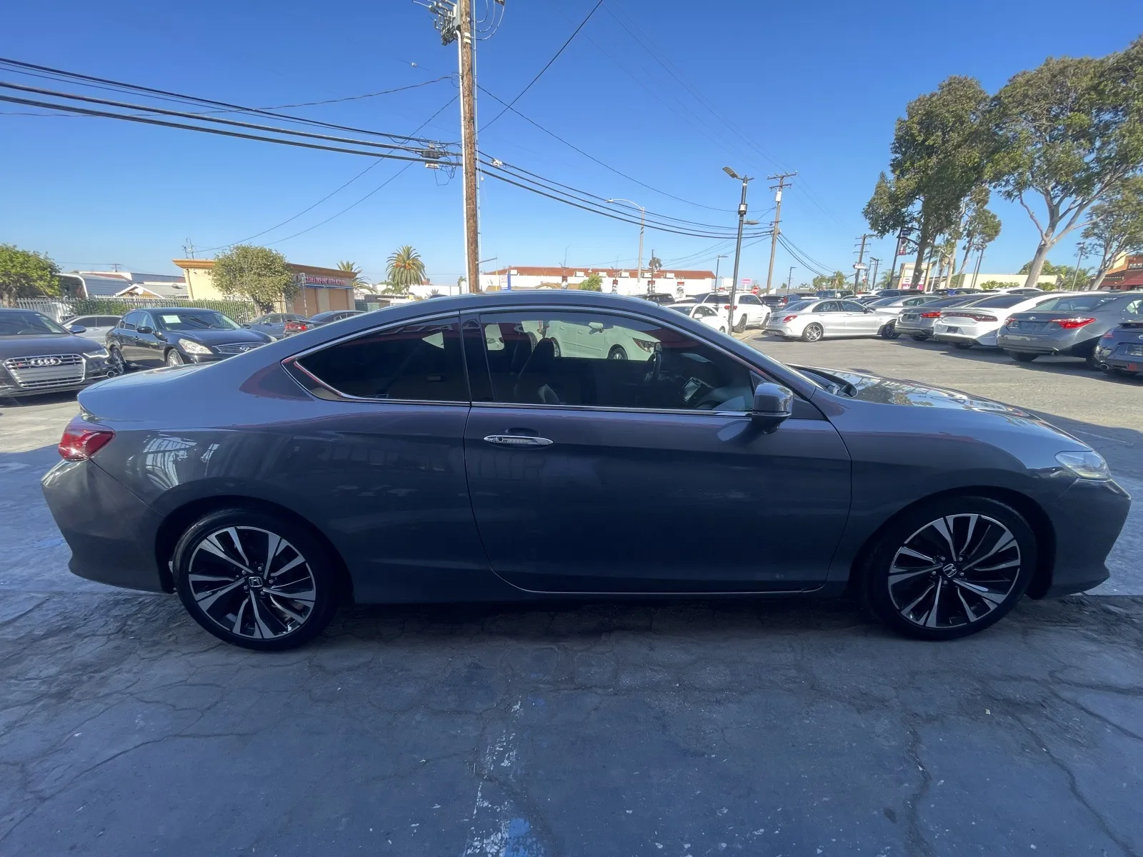 More photos of 2017 Honda Accord EX-L at Crown Auto Gallery, CA