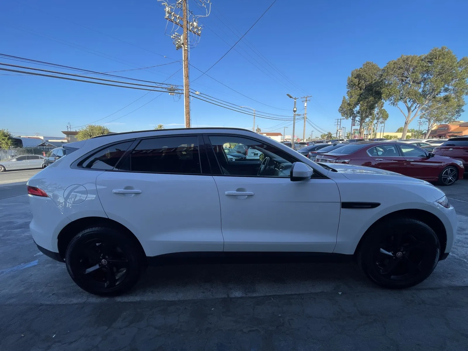 More photos of 2019 Jaguar F-PACE 25t Premium at Crown Auto Gallery, CA