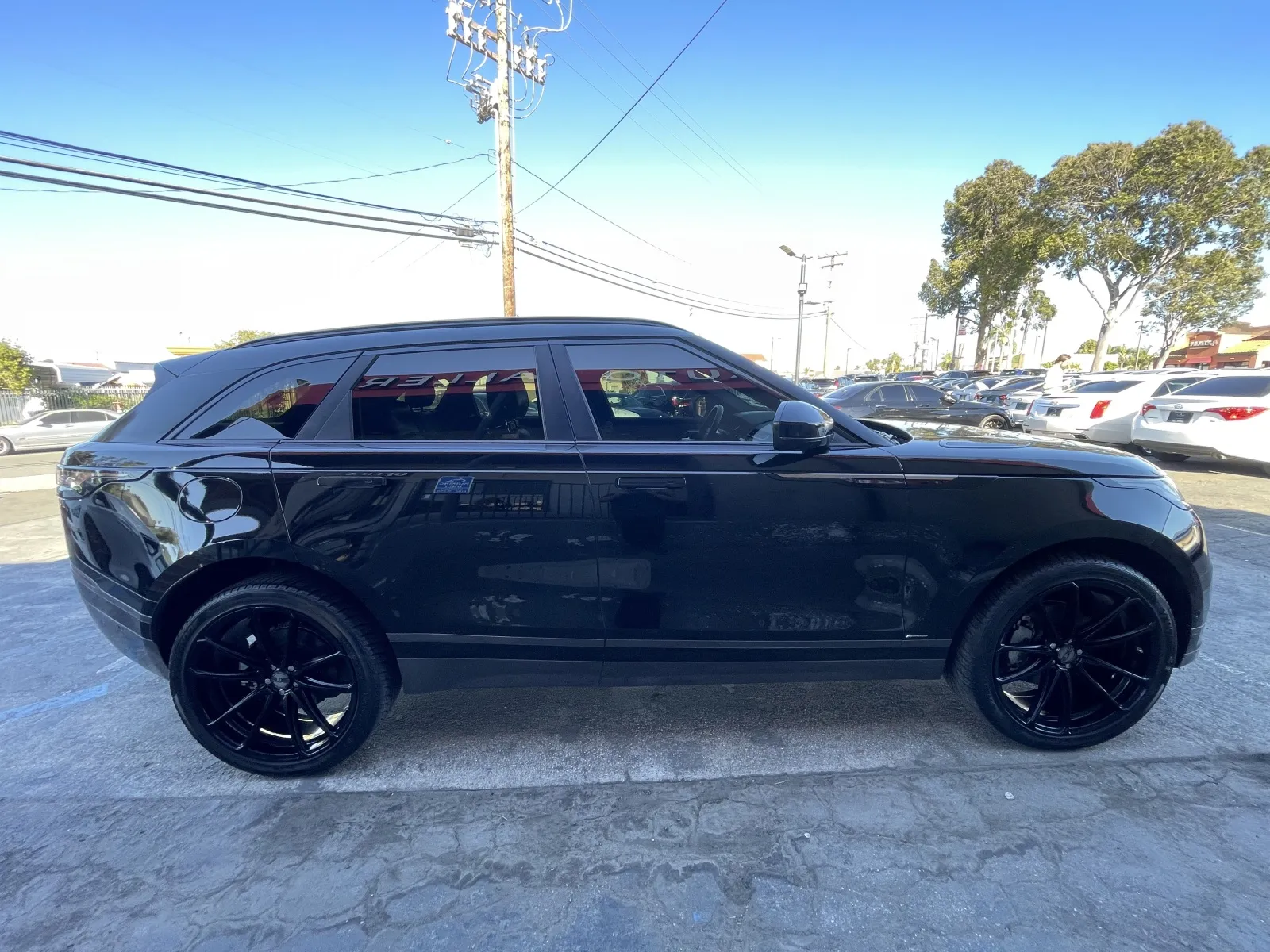 More photos of 2019 Land Rover Range Rover Velar P250 R-Dynamic SE at Crown Auto Gallery, CA