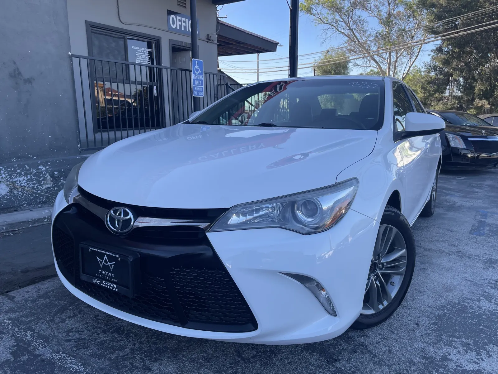 White 2017 Toyota Camry SE for sale in Corona, CA