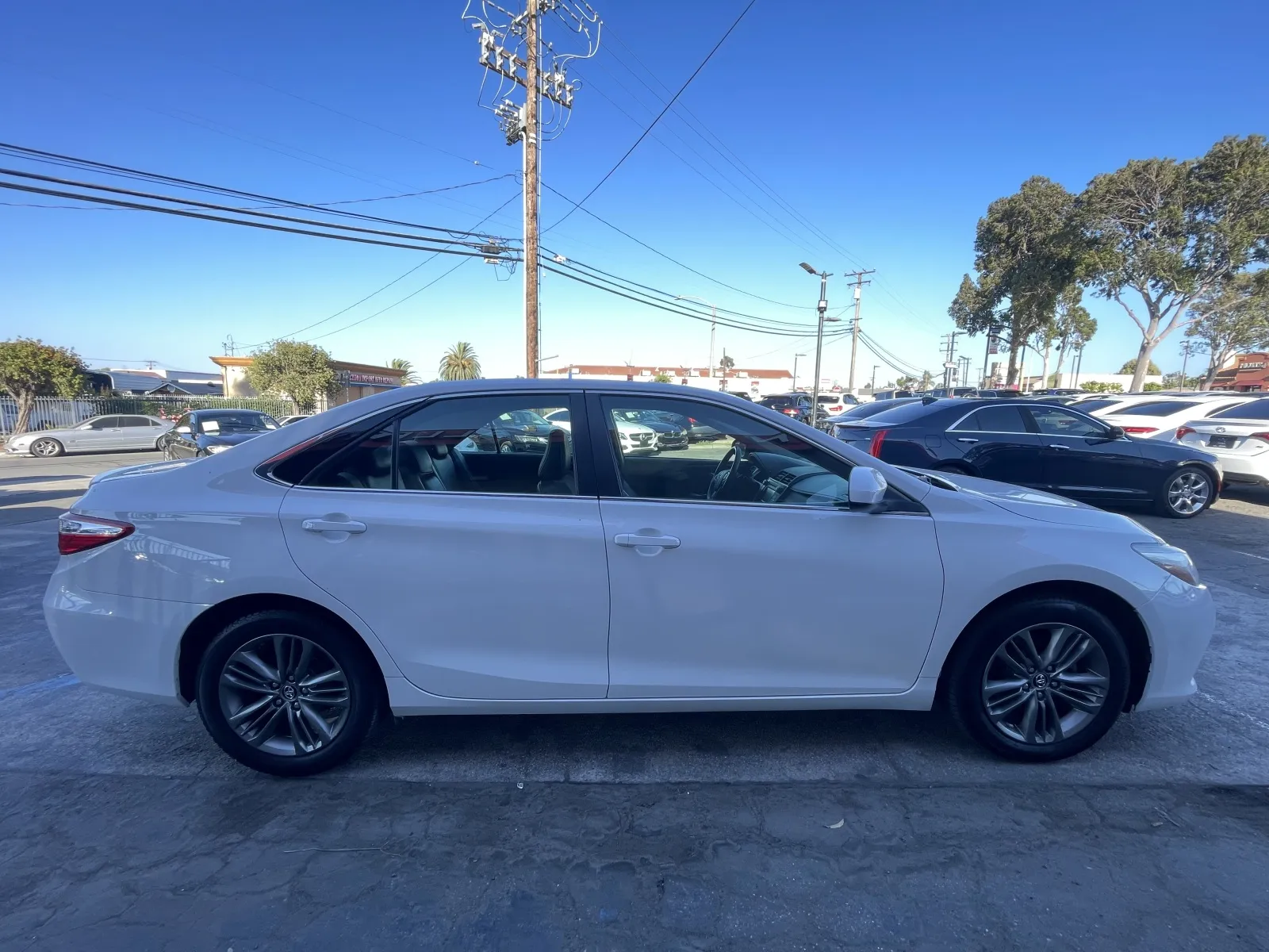 More photos of 2017 Toyota Camry SE at Crown Auto Gallery, CA